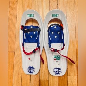 Kids tubbs snow shoes! For kids age 4-8